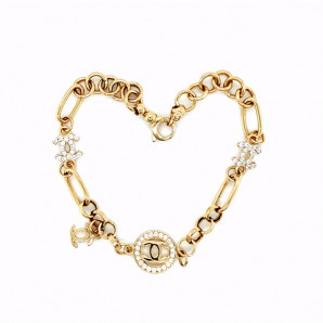 Złota bransoletka Chanel 